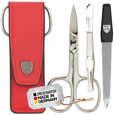 Abbildung von DREI SCHWERTER 3 tlg. Nagelpflegeset &#039;Venezia&#039; Hochwertiges Maniküre Pediküre Set IN Echtleder Nageletui, Farbe Rot. MADE GERMANY Inhalt: Nagelschere, Pinzette, Saphirnagelfeile