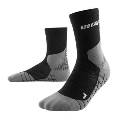 Abbildung von CEP Compression Hiking MID CUT Socken, Herren, Größe: 39 42, Black