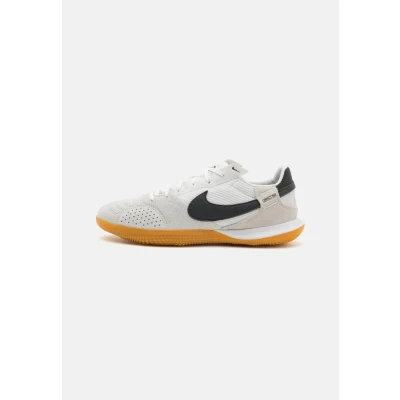 Abbildung von Nike Performance Streetgato Fußballschuh Halle, Herren, Größe: 39, Summit white/night forest Schuhe