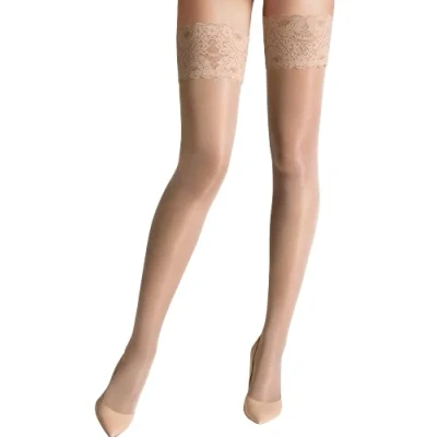Abbildung von Wolford Satin Touch 20 Overkneestrümpfe, Damen, Größe: Medium, Cosmetic