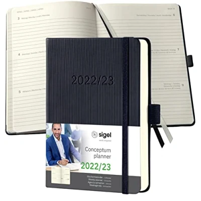 Abbildung von SIGEL C2302 Terminplaner Wochenkalender 2022/2023 ca. A6 schwarz Hardcover Gummiband, Stiftschlaufe, Archivtasche PEFC zertifiziert 18 Monatskalender Conceptum