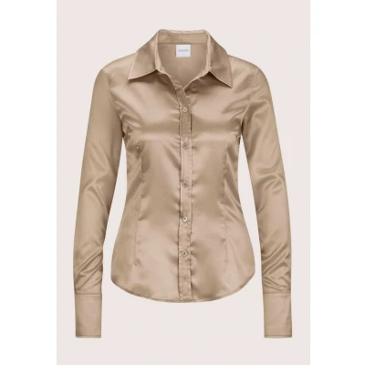 Abbildung von MADELEINE Hemdbluse mit glänzendem Finish