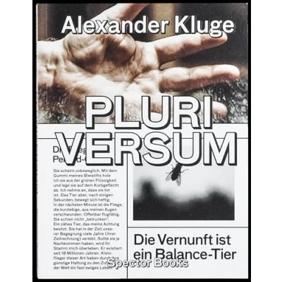 Abbildung von Pluriversum: Katalog zur Ausstellung im Museum Folkwang, Essen, 2017/2018 und 21er Haus in Wien von Februar bis April 2018.