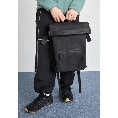 Abbildung von Rains Trail Rolltop Backpack Unisex Tagesrucksack, Größe: One Size, Black