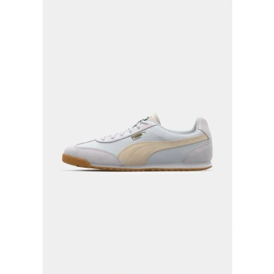 Abbildung von Puma Arizona Unisex Sneaker low, Größe: 39, Silver mist/gold Leder und textil