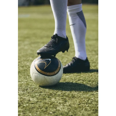 Abbildung von Nike Performance ZM Vapor 16 PRO FG Fußballschuh Nocken, Größe: 38.5, Black/deep jungle Schuhe