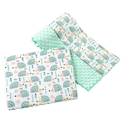 Abbildung von Medi Partners Babydecke Krabbeldecke mit Kissen 100% Baumwolle Minky Kinderdecke groß zweiseitig 75x100 + 35x30cm multifunktional für Bett Kinderwagen (Minze Igel minzer Minky)