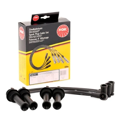Abbildung von NGK 8541 Zündkabelsatz 4 FORD: Focus 2 Schrägheck, FIESTA 6, Kombi, MAZDA: Hatchback, VOLVO: C30 kfzteile, kfzteile24, bandel online,