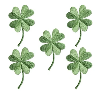 Abbildung von Artibetter 5 Stück Irish Clover Gestickte Aufnäher St. Patricks Day Nähen auf Flecken Gesticktes Emblem Glückliches Kleeblatt Eisen Irland Patch für Kleidersack