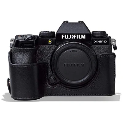 Abbildung von MegaGear MG1961 Ever Ready Echtleder Kamera Halbtasche mit Trageriemen kompatibel Fujifilm X S10 Schwarz