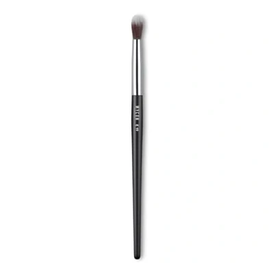 Abbildung von WYCON cosmetics Augen Make Up Pinsel EYE CONIC BLENDING BRUSH E19 Augenpinsel aus hochwertigen Synthetikborsten