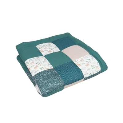 Abbildung von ULLENBOOM Krabbeldecke für Baby 140x140 cm, 100% OEKO TEX Materialien, Made in EU, Dick &amp; weich gepolstert, Madagaskar ideal als Babydecke, Krabbelmatte Spieldecke