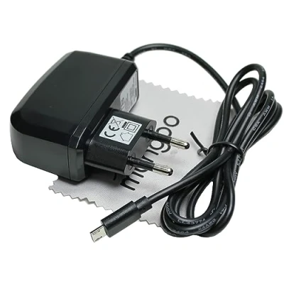 Abbildung von Ladegerät passend für JBL Charge 2, 2+, 3, Flip 4 Ladekabel Netzteil 1A OTB mit mungoo Displayputztuch