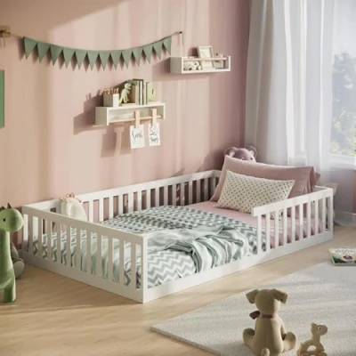Abbildung von Kinderbett Bodenbett 120x200 cm mit Rausfallschutz &amp; Lattenrost Montessori Bett Bed Gitterbett Kinder Jugendbett Einzelbett optional Matratze weiß weitere Größen 90x200 140x200