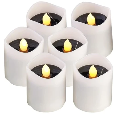 Abbildung von Lunartec Solar Teelichter: 6er Set LED Kerzen, flackernde Flamme, 8 Std. Leuchtdauer, IP44 (Solar Teelichter, Teelicht wasserdicht, Tischlampe Batterie)