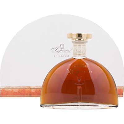 Abbildung von Chabasse Cognac XO Imperial 40 50 Jahre in Karaffe mit Geschenkverpackung (1 x 0.7 l)