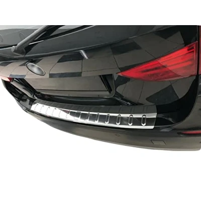 Abbildung von RECAMBO Ladekantenschutz für BMW X1 E84 2009 2012 vor LCI Stoßstangenschutz, V2A rostfrei, Exklusive Optik, praktischer Schutz &amp; perfekte Passform