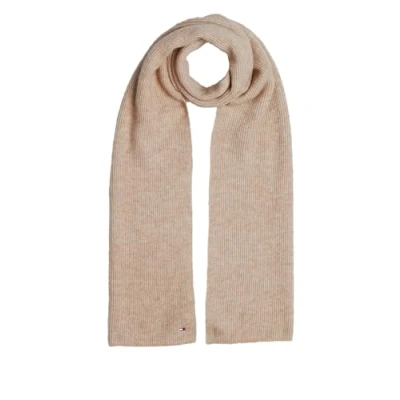 Abbildung von Tommy Hilfiger Strickschal &quot;ESSENTIAL FLAG FUZZY SCARF&quot;, mit Logostickerei