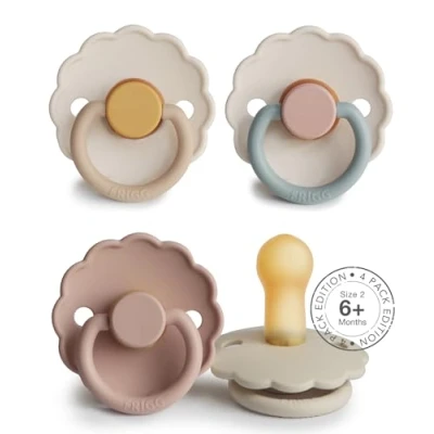 Abbildung von FRIGG Daisy Latex Schnuller 4&#039;er Packung Naturgummi BPA Frei Hergestellt in Dänemark Symmetrischer Sauger Kirschform (Floral Fusion, Größe 2 (6 18 Monate))