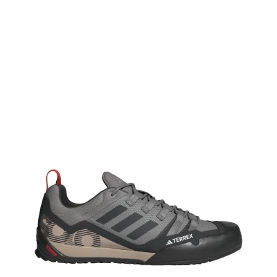 Abbildung von Adidas Terrex Swift SOLO 2.0 Hiking Kletterschuh, Herren, Größe: 36, Ch solid grey/carbon/wonder beige Schuhe