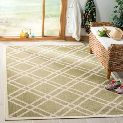 Abbildung von SAFAVIEH Geometrisch Teppich für Wohnzimmer, Esszimmer, Schlafzimmer Wasserdicht Courtyard Collection, Kurzer Flor, Grün und Beige, 122 X 170 cm