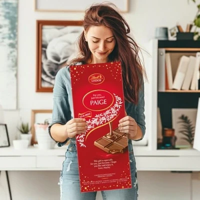 Abbildung von Lindt Lindor XXL Schokoladentafel personalisiert mit Namen &amp; Botschaft Riesen Geburtstagsgeschenk für Männer Frauen 5 Schokoladentafeln