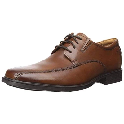 Abbildung von Clarks Herren Tilden Walk Oxford Schuh, Dunkelbraunes Leder, 44 EU