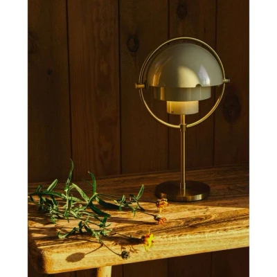 Abbildung von Gubi Akku Tischleuchte Multi Lite, messingfarben/grau, 30 cm