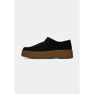 Abbildung von Clarks Torhill BEE Sportlicher Schnürer, Damen, Größe: 41, Black Veloursleder