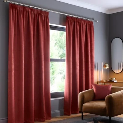 Abbildung von Fusion Terrakotta Vorhänge B46 x L72 (117 183 cm) 100% Baumwolle 2 Paneele Bleistiftfaltenvorhänge in Rot Thermo &amp; Schalldichte für Schlafzimmer Blutorange Plissee