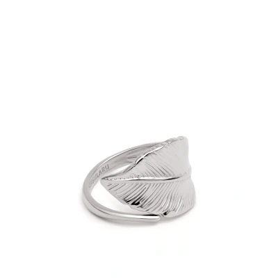 Abbildung von SINGULARU Blatt Ring. Edelstahl mit silberfarbener Beschichtung. Schmuck für Damen.