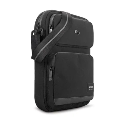 Abbildung von Solo New York Ludlow Universal Tablet Sling Tote, schwarz (Schwarz) UBN210