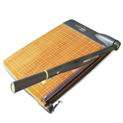 Abbildung von Westcott 15107 Hebelschneidemaschine TrimAir 15&quot;, 38 cm, mit Holzbasis, bis zu 30 Lagen 80gr. Papier