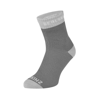Abbildung von SEALSKINZ Unisex Waterproof Weather Ankle Length Wretham Wasserdichte Socken Für Warmes Wetter, Knöchellang, Grau, S EU
