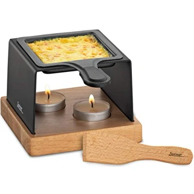 Abbildung von Spring GOURMET PARTY, Teelicht Raclette 1 Person, Käse Grill, Bodenplatte aus Buchenholz, Pfännchen und Holz Schaber, für 2 Teelichter, Grill