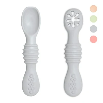 Abbildung von VegMai® PreLöffel Babys. BLW Lernlöffel, Phase 1 + 2. Empfohlen von Ernährungswissenschaftlern und Experten für Baby led Weaning. Antibakterielle ergonomische Silberwaren aus Silikon (GRAU)