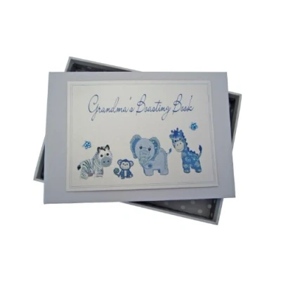 Abbildung von White Cotton Cards Grandma&#039;s Boasting Fotoalbum, Blau