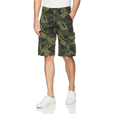 Abbildung von Wrangler Authentics Herren Premium Twill Cargo Short (Bennard) Cargos, Grün (Forest Green) Camouflage, 44