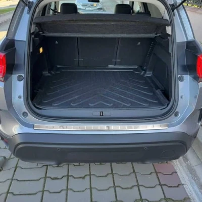 Abbildung von OMAC Ladekantenschutz Stoßstange kompatibel mit Citroen C5 Aircross 2018 2024 Edelstahl Chrom