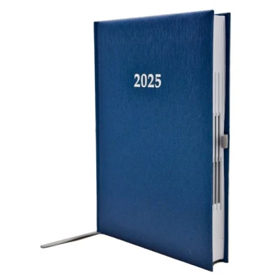 Abbildung von ADINA Buchkalender 2025 Chefplaner A5 blau metallic 1 Tag Seite