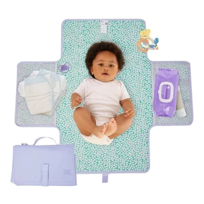 Abbildung von Hylat Baby Faltbare Wickelunterlage für Unterwegs ideale Reise Wickelmatte aktive Familien