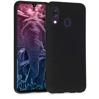 Abbildung von kwmobile Hülle kompatibel mit Samsung Galaxy A40 weiches TPU Silikon Case Cover geeignet für kabelloses Laden Schwarz matt