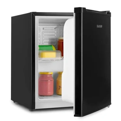 Abbildung von Klarstein Scooby Mini Kühlschrank, EcoExcellence System, 40 L Fassungsvermögen, Temperaturregler, herausnehmbarer Regaleinschub, Flaschenfach bis 2 Liter, 41 dB, schwarz