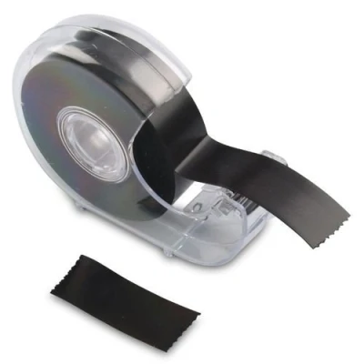 Abbildung von magnets4you Abroller mit 5 m selbstklebendem Magnetband Breite 19 mm haftet auf allen magnetischen Untergründen
