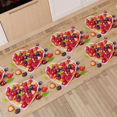 Abbildung von PETTI Artigiani Italiani Teppich für Küche, rutschfest und waschbar, 52 x 480 cm, Design Erdbeeren, 100% Made in Italy