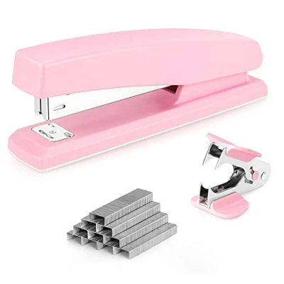 Abbildung von Deli Heftgerät, Desktop Heftgerät,Büroheftgerät, Kapazität von 25 Blatt, inklusive 1000 Heftklammern und Heftklammernentferner, Rosa