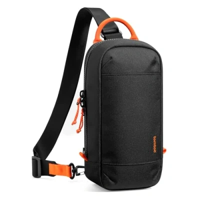 Abbildung von tomtoc Sling Bag Umhängetasche für Nintendo Switch 2 Konsole 2025, Rundumschutz Crossbody Schultertasche mit 8 Spielkartenhaltern Reise &amp; Alltag, Tragetasche Ladegerät und Zubehör, Schwarz