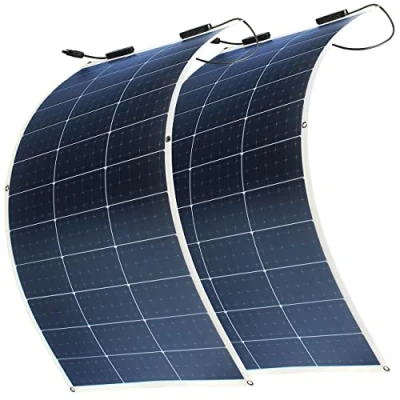 Abbildung von revolt Solarpanele: 2er Set Flexible Solarmodule, MC4 komp., salzwasserfest, 100 W, IP67 (Flexible Solarpanels, Semiflexibles Solarpanel, Powerstation)