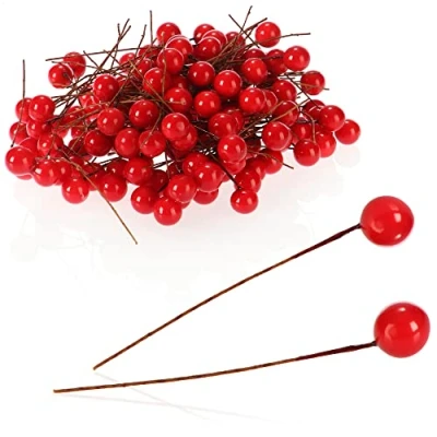 Abbildung von com four® 150x Streudeko, dekorative Zweige mit Beeren, Dekozweige zum Streuen als Bastelbedarf, verschönert Geschenke und Potpourris (150 Stück rote Beeren)
