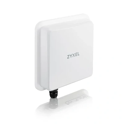Abbildung von Zyxel 5G NR 5 Gbps Outdoor Router 4.67 Data Rate 9 dBi Richtantenne Für Lange Distanzen Einfache Installation den Außenbereich geeignet (IP68) [Nebula FWA710]